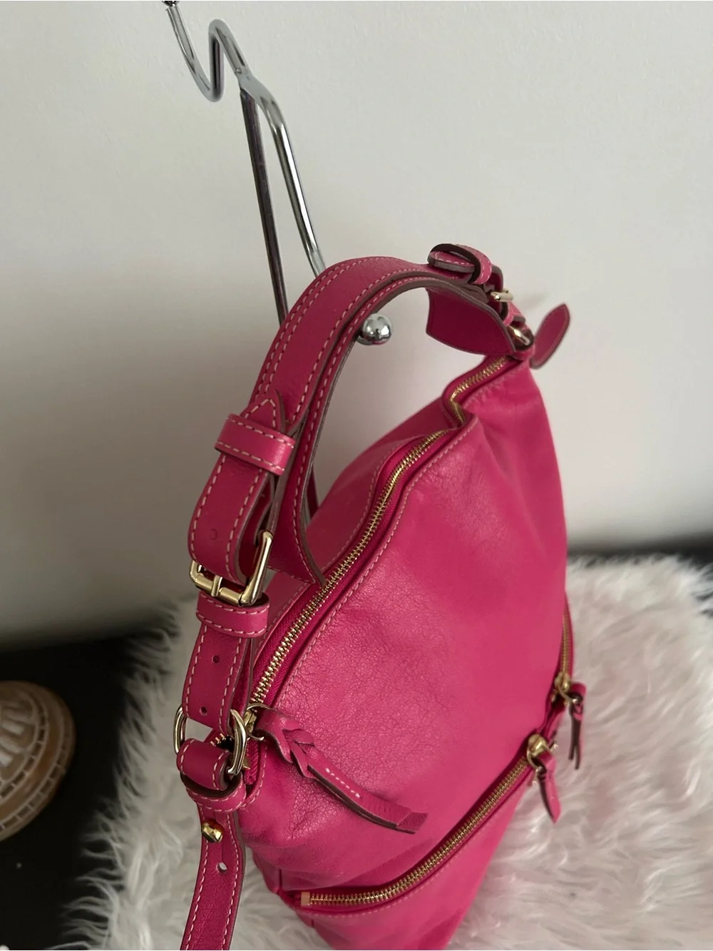 Dooney & Bourke Hot Pink Leather Hobo Shoulder Bag Zip Pocket Gold Hardware